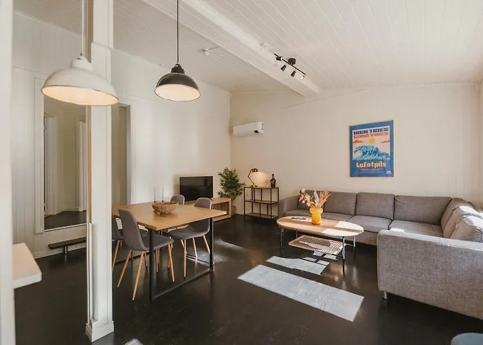 Sjogata Apartment